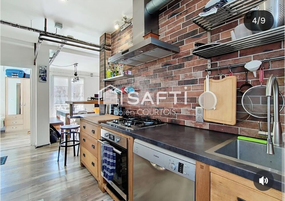 appartement avec belle surface , 4 CHAMBRES , clair et au calme .