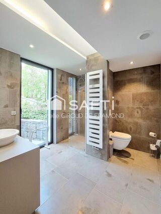  Maison à vendre 8 pièces 236 m²
