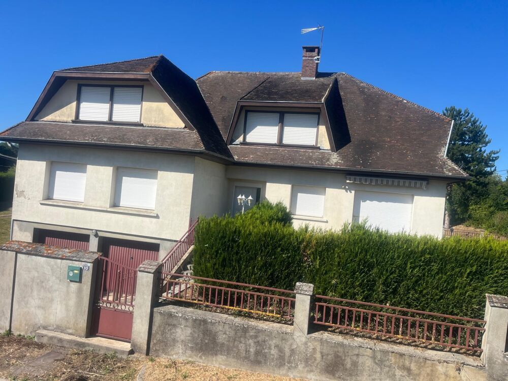 Maison de caractère avec très grand terrain