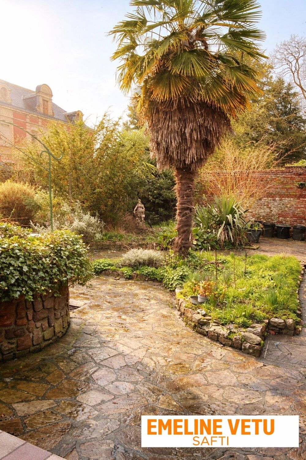 Maison de caractère fort potentiel