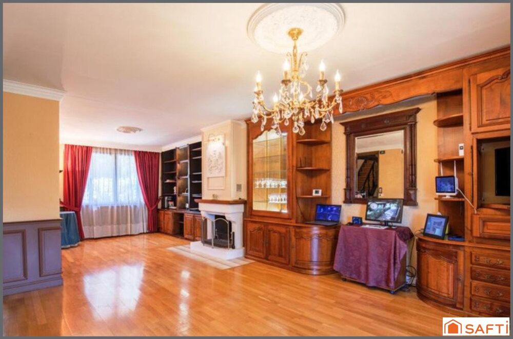 Maison 8 pièces 215 m² · à Ezy-sur-Eure · 215 m² · 469 000 €
