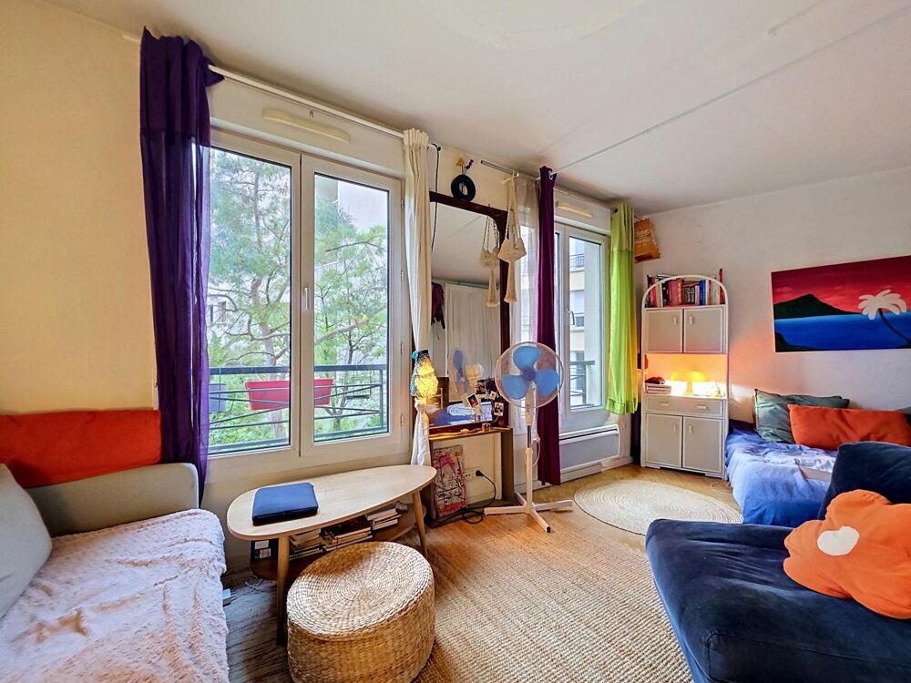 Appartement 1 pièce 28 m² · à Les Lilas · 28 m² · 245 000 €