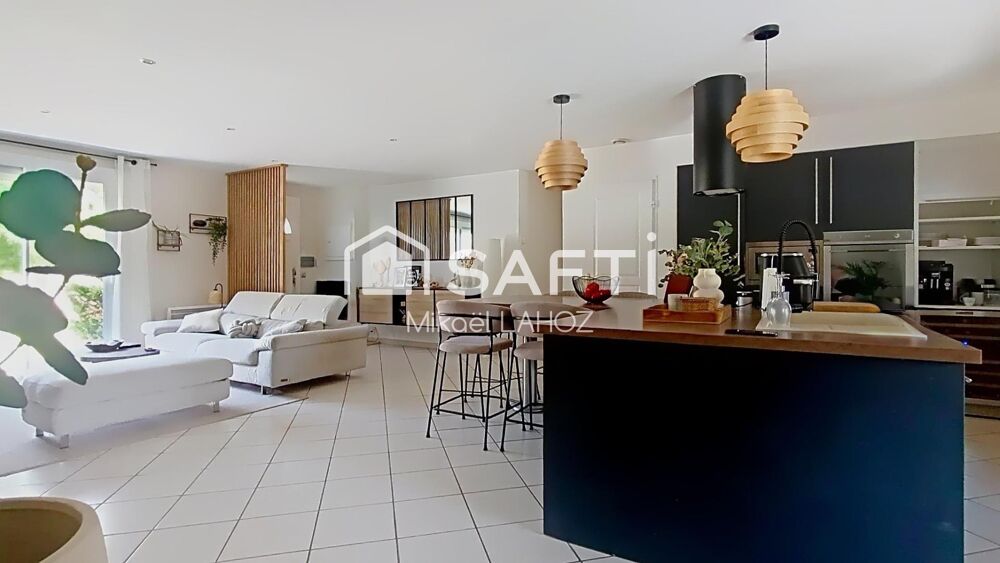 MAISON T4, TERRAIN 1100 M², PISCINE, GARAGE