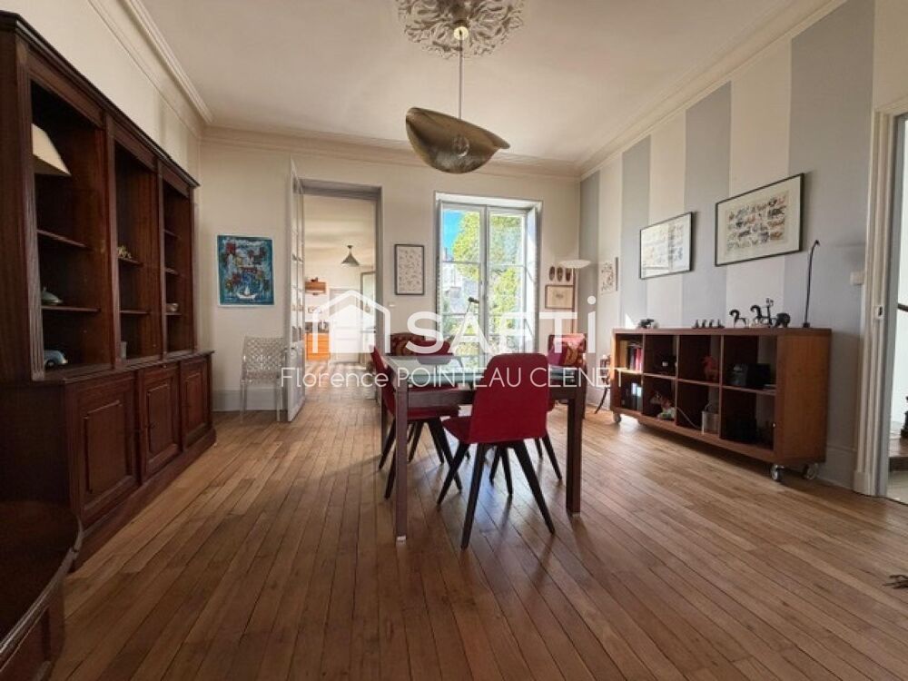 Vente Hôtel particulier Place du Lycée - Demeure angevine avec jardin Angers