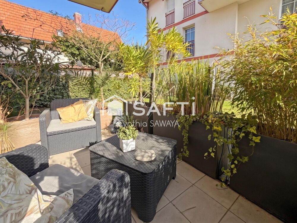 Vente Appartement Appartement hyper centre de Gujan avec terrasse et place de parking couverte Gujan-mestras