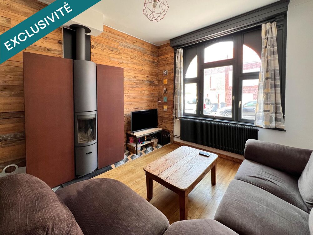 Grande maison familiale semi individuelle de 140m² sur un terrain de 262m² avec garage !!