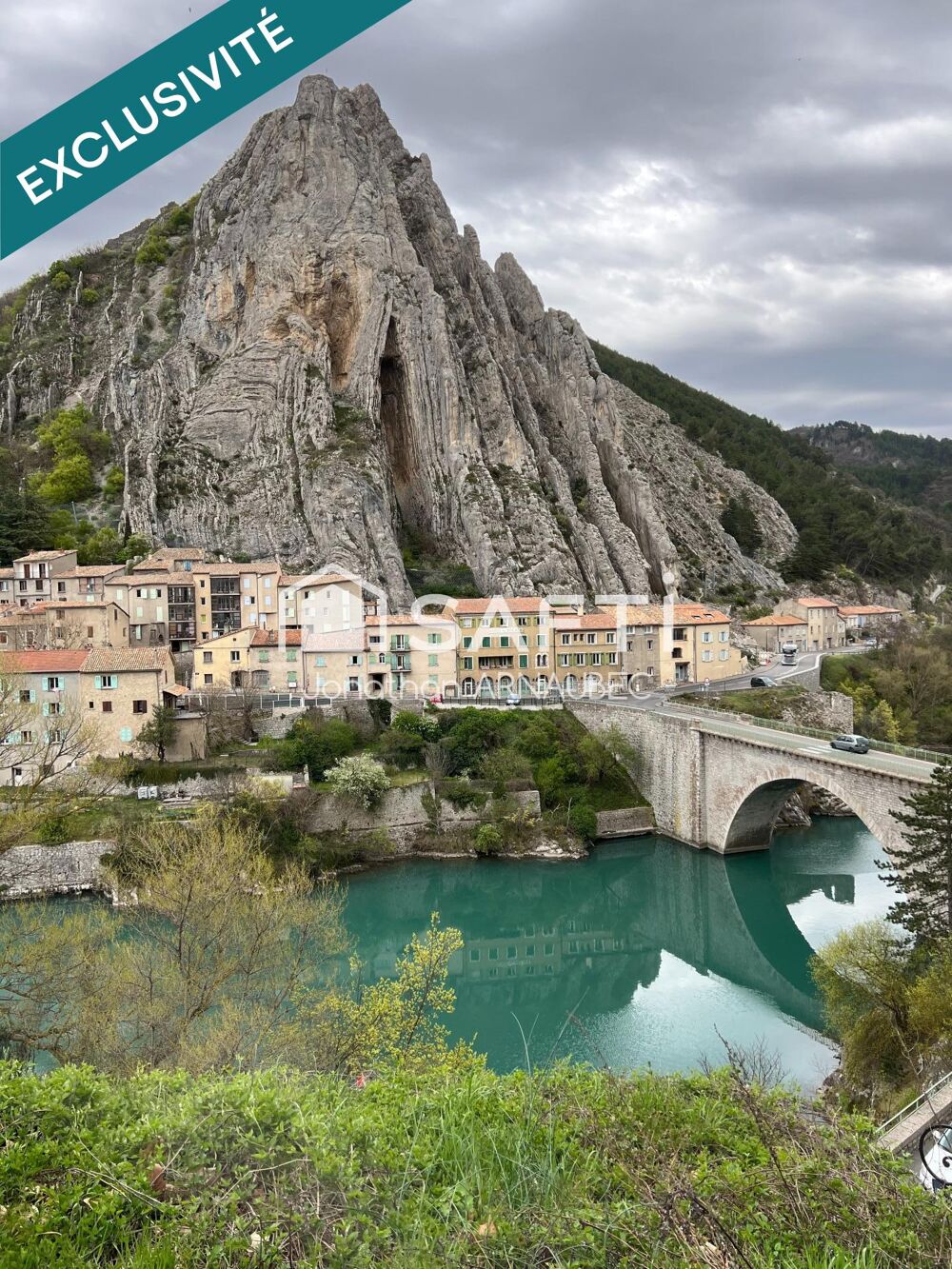 Vente Maison Gîte de 400 m² au cœur de la Provence : un lieu unique offrant de multiples possibilités d'exploitation touristique. La motte-du-caire