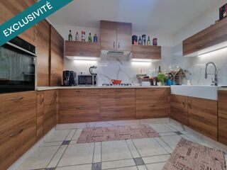  Maison � vendre 12 pi�ces 325 m�