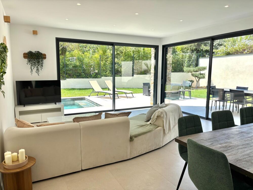 Vente Maison Saint-Raphaël: Villa avec suite de plain pied, piscine et garage, proche santa lucia Saint-raphael