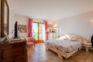  Maison  vendre 5 pices 230 m