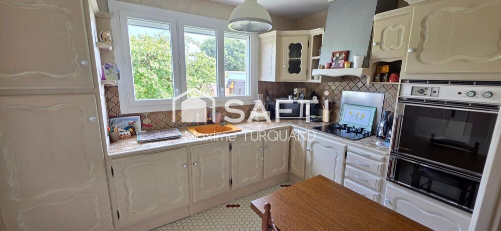 Vente Maison Pavillon sur sous-sol 117m², 3 chambres, 700m² de terrain. La chataigneraie