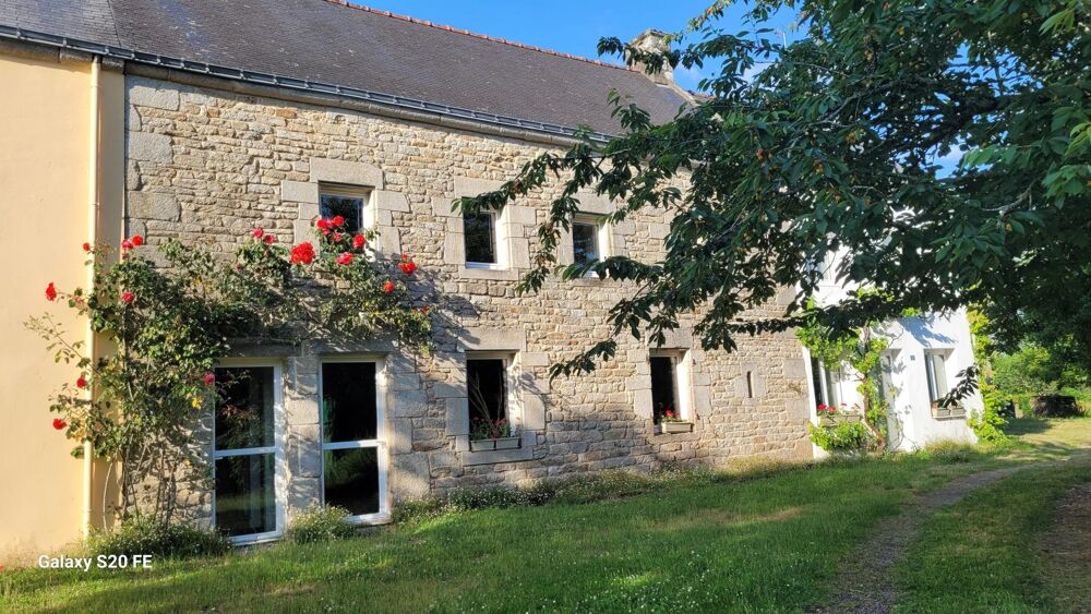 Longère rénovée de 260 m² aux portes de Vannes à Saint-Nolff (56)