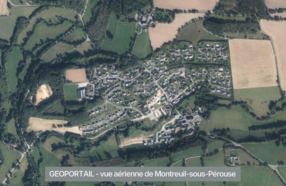 Vente Terrain À 5 minutes de Vitré, terrain à bâtir. Montreuil-sous-perouse