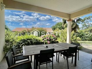  Maison à louer 6 pièces 189 m²