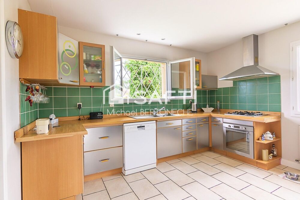 Vente Maison Maison 5 pièces avec piscine, grand terrain et dépendance – Saint-Romain-la-Virvée (proche Bordeaux) Saint-andre-de-cubzac