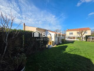  Maison à vendre 9 pièces 198 m²