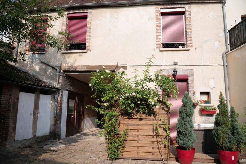 Maison Individuelle à Fort Potentiel  Idéal Famille ou Investisseurs