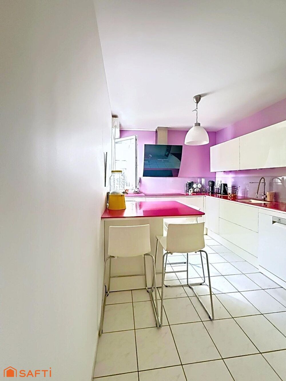 Très bel appartement familial, alliant calme et confort.