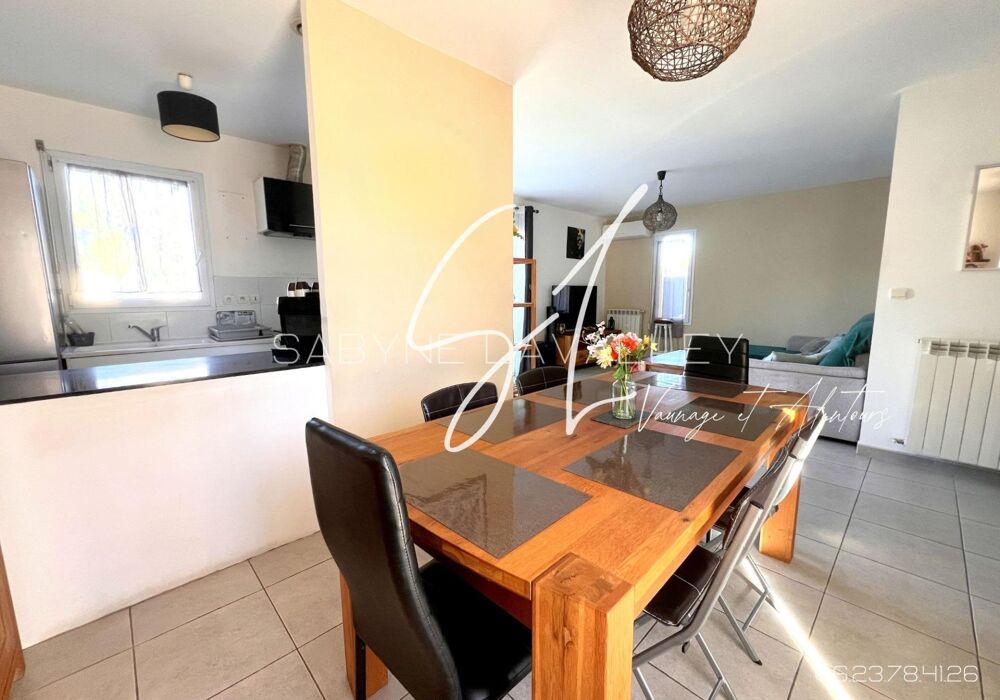 Vente Maison Villa familiale hors lotissement, lumineuse et beaux volumes aux portes de Nîmes. Redessan