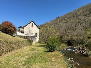  Maison � vendre 15 + pi�ces 330 m�