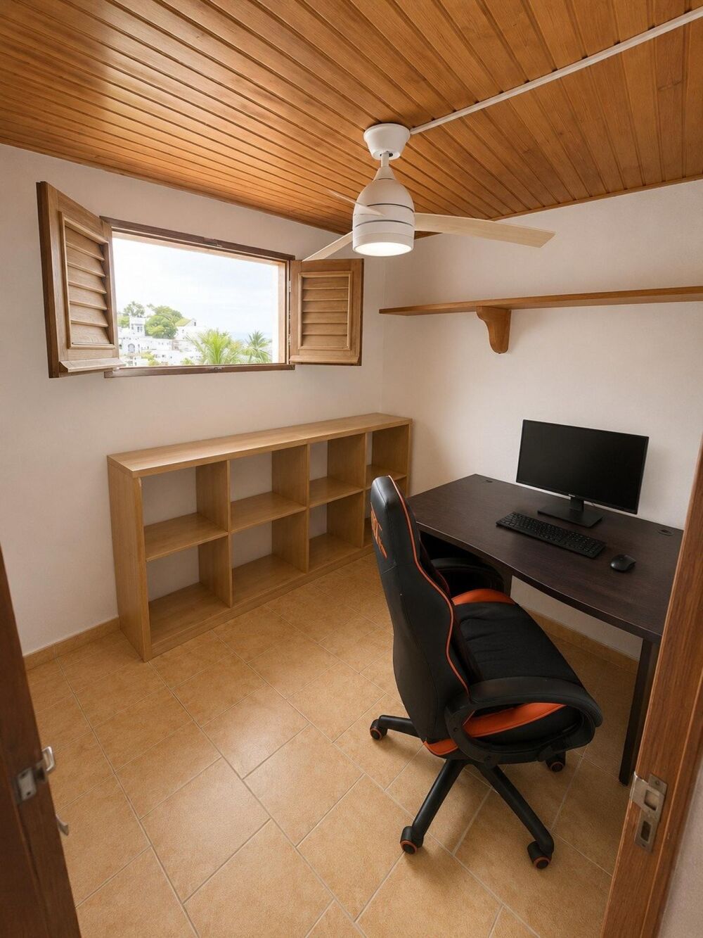 Vente Maison Découvrez cette grande propriété à Trinité offrant calme, rentabilité locative et fort potentiel d'aménagement La trinite