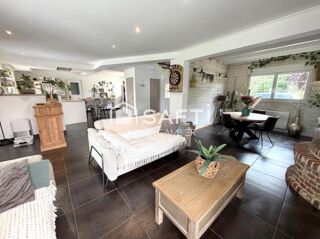 Vente Maison PAVILLON 171 M² + DOUBLE GARAGE - VÉRANDA-  JARDIN Warhem