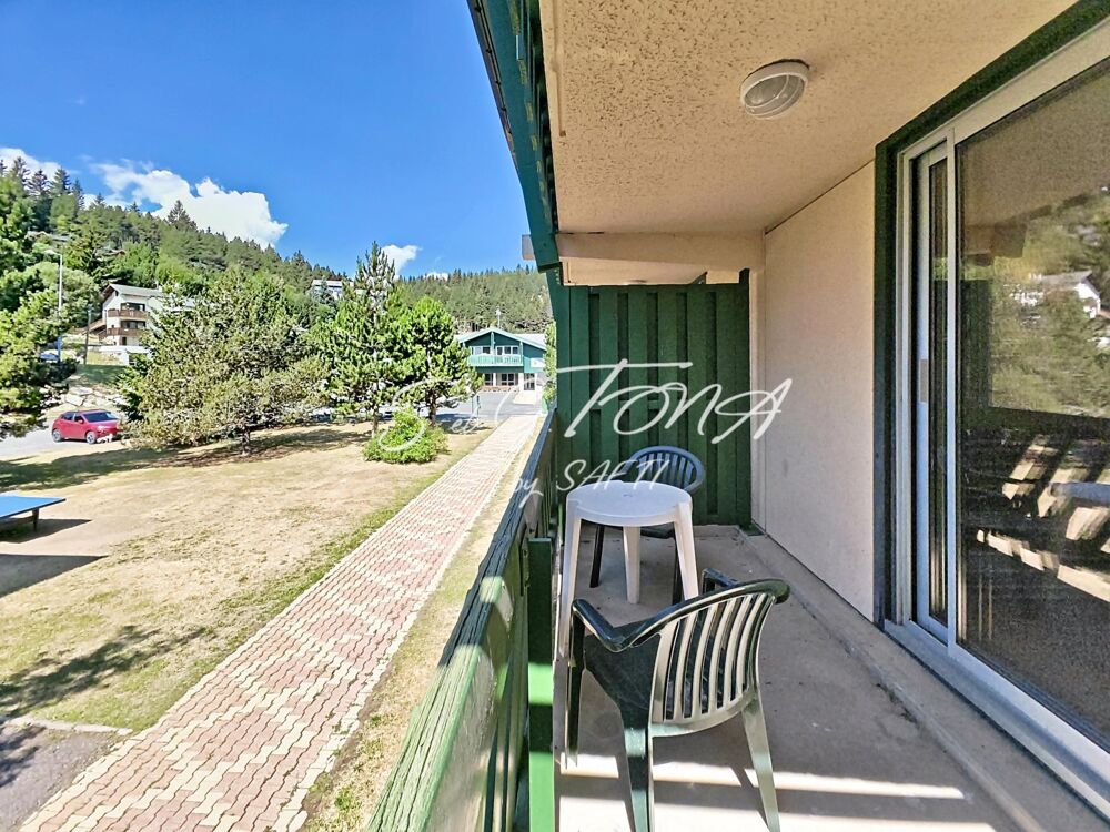 Pyrénées 2000  Studio cabine avec balcon au pied des pistes  Libre de tout bail