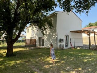  Maison  vendre 4 pices 99 m