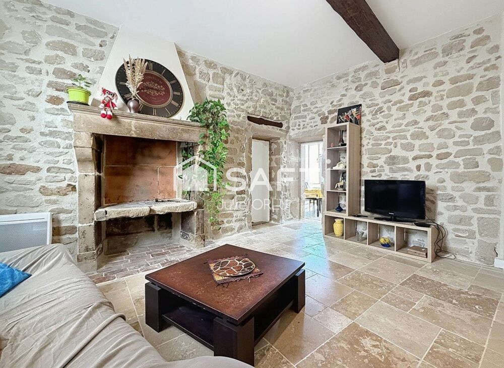 88 m² rénovés, 3 chambres au coeur de Saint Donat