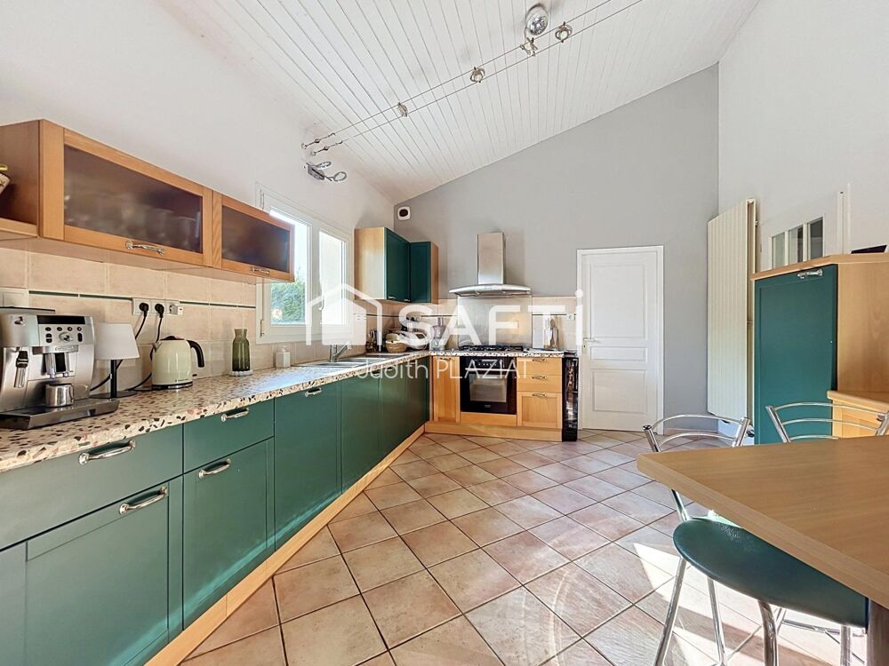 Vente Maison Maison de 158m2 à 2min de Créon. Sadirac