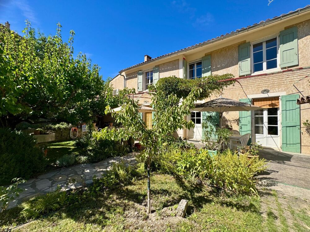 Vente Maison Propriété historique avec jardin et caves Cereste