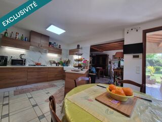  Maison à vendre 12 pièces 325 m²