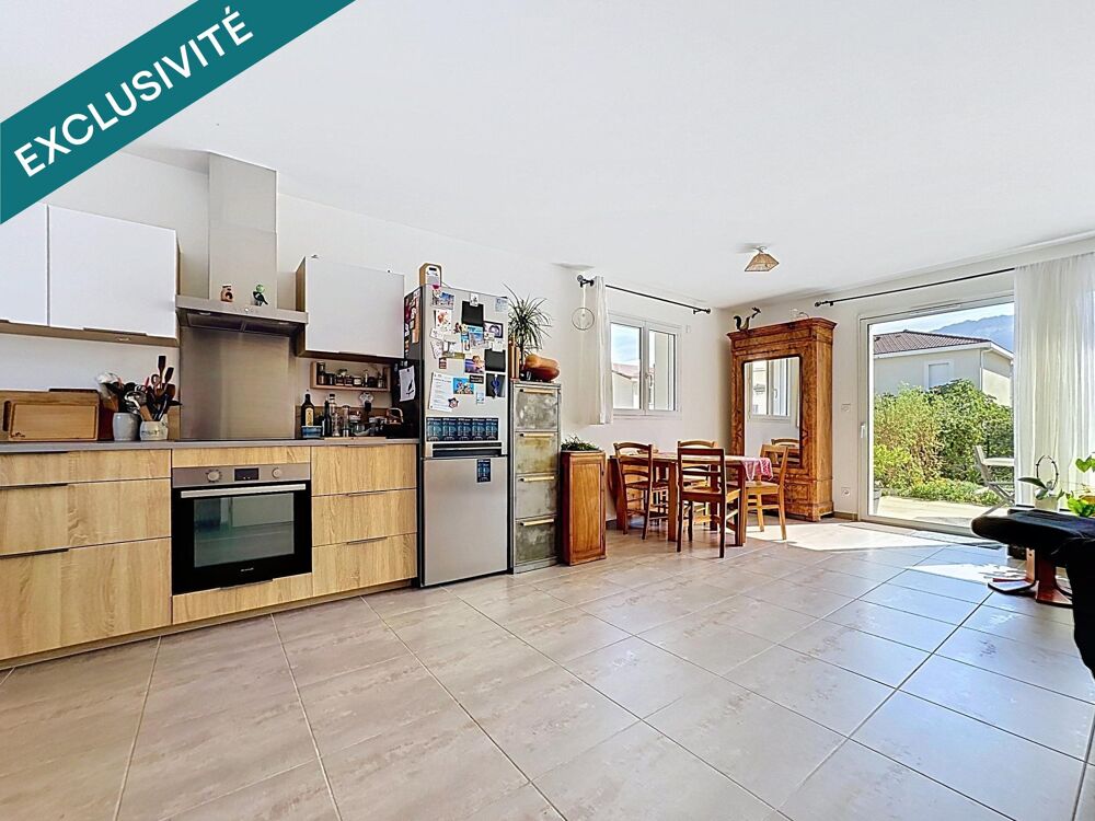 Vente Maison Voiron Criel-Champfeuillet, maison avec jardin, place de parking privative et vue montagnes Voiron