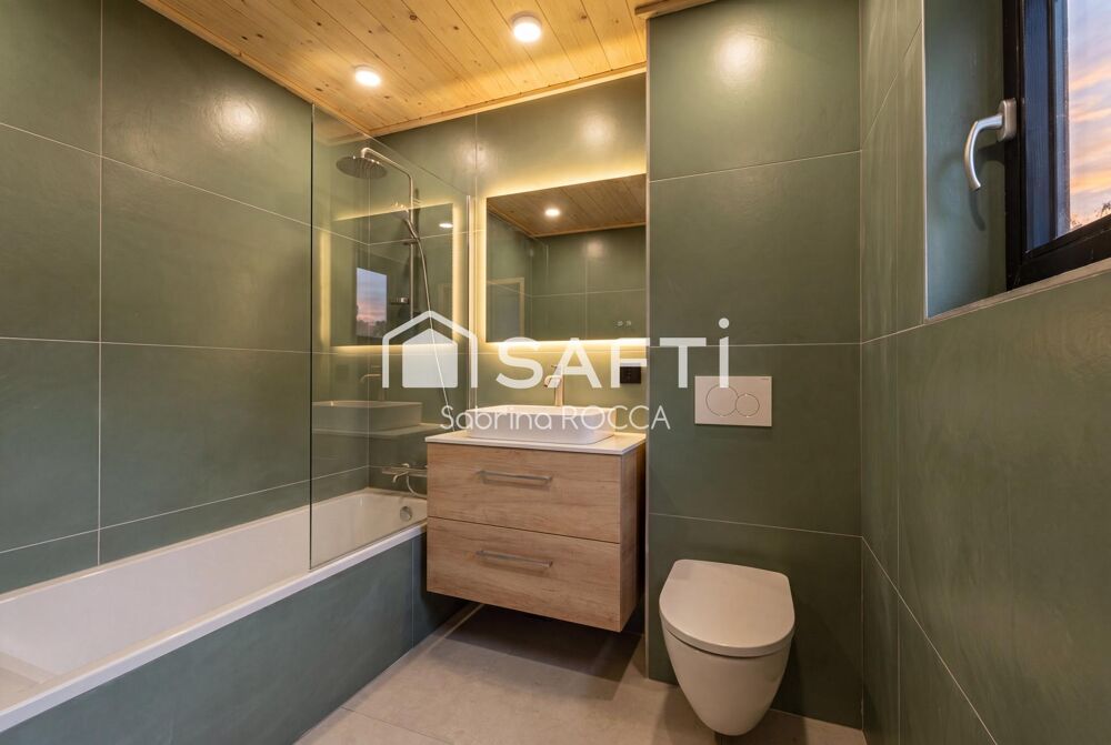 LA PLAGNE  CHALET INDIVIDUEL 193 m²  6 CHAMBRES  ESPACE BIEN-ÊTRE  SKIS AUX PIEDS  DOMAINE SKIABLE PARADISKI