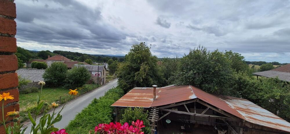 Vente Maison Charmante maison creusoise avec plusieurs dépendances et grand jardin arboré. Merinchal
