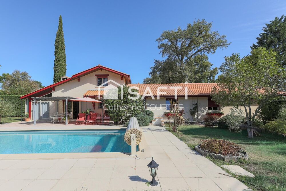 Beaux volumes pour cette maison de 5 ch, au calme