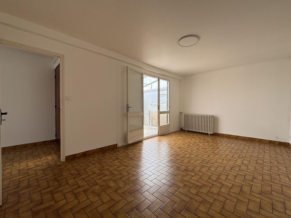 LOCATION MAISON 87 M2 3 CHAMBRES ET JARDIN