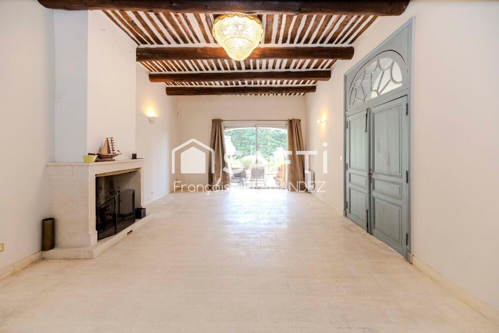 Mas de caractère T9, piscine, possibilité projet professionnel
