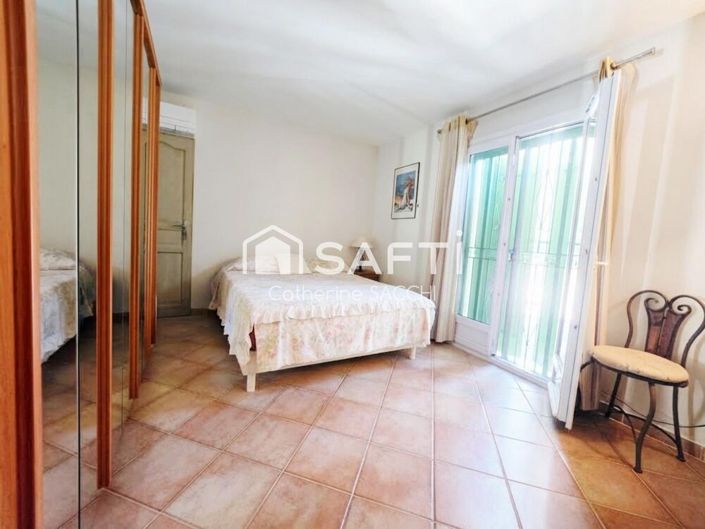 à vendre  Maison Roquebrune-sur-Argens (83520)