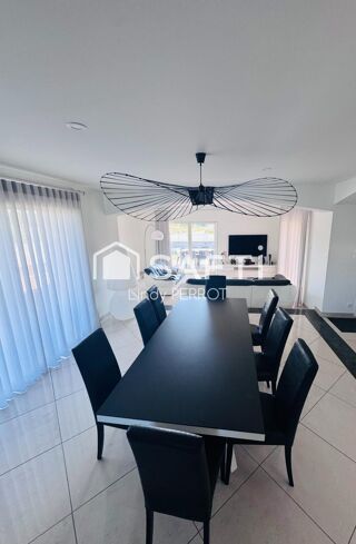  Maison  vendre 7 pices 205 m