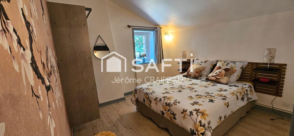 à vendre  Propriété/château Avrillé (85440)
