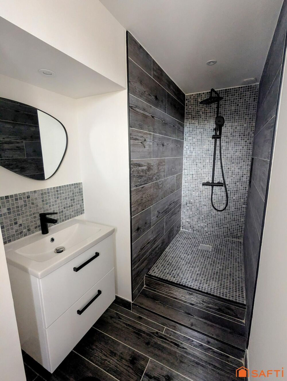 � vendre  Maison Pernes-les-Fontaines (84210)