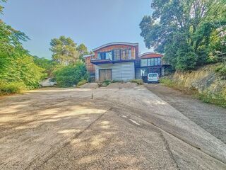  Maison � vendre 9 pi�ces 260 m�