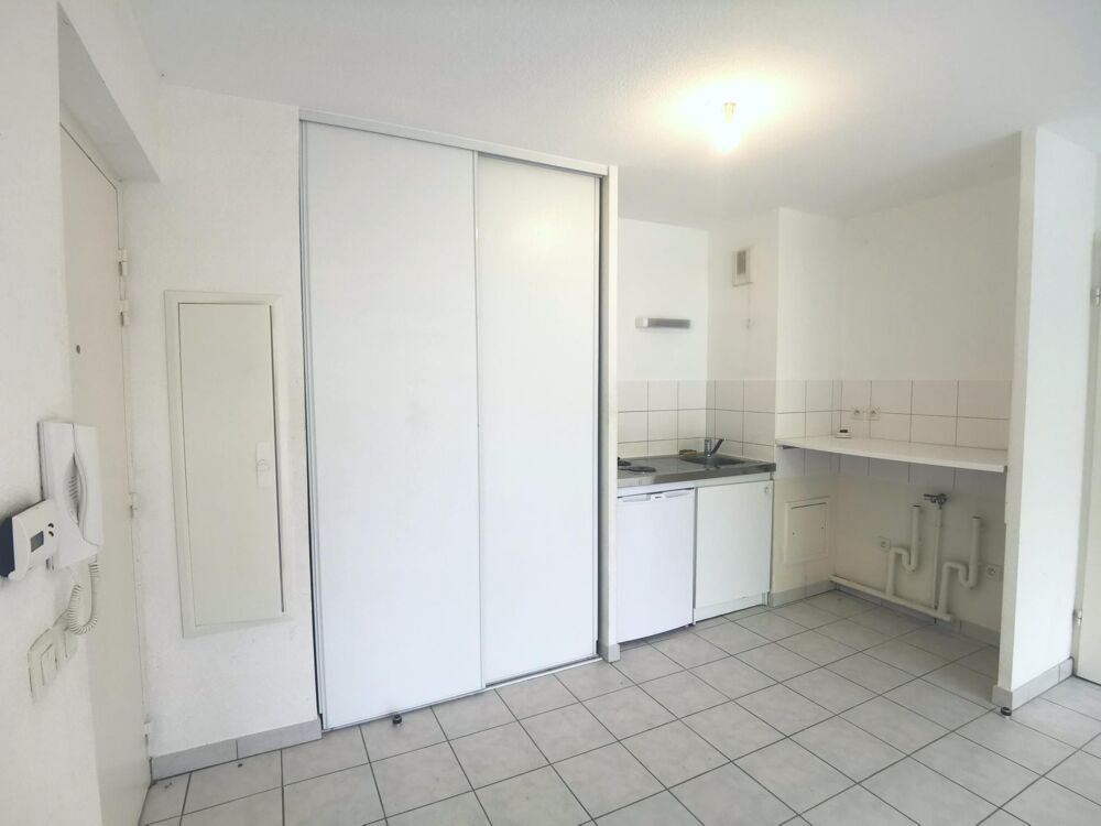 Idéal pour les étudiants - Appartement T2 en rez de jardin avec terrasse -
