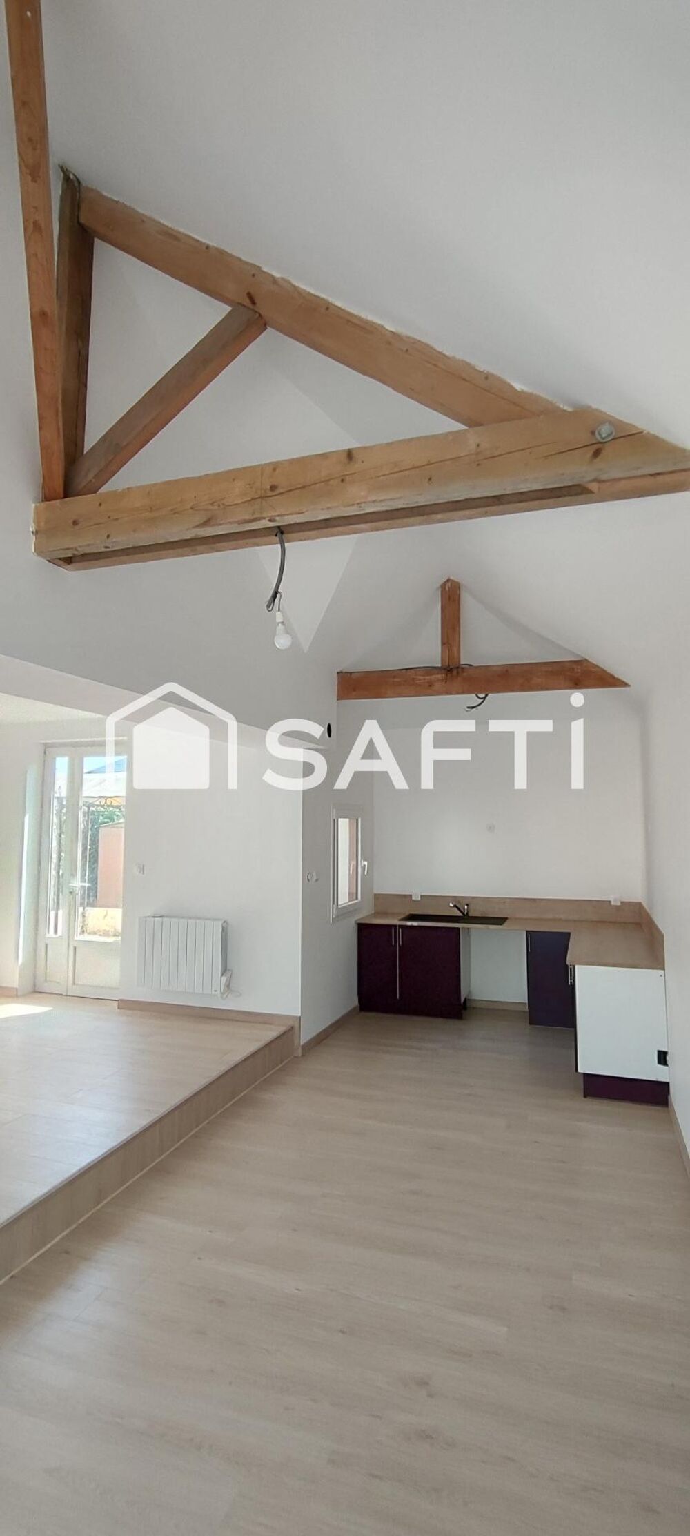 Maison plein pied renovée avec gout à Tours !