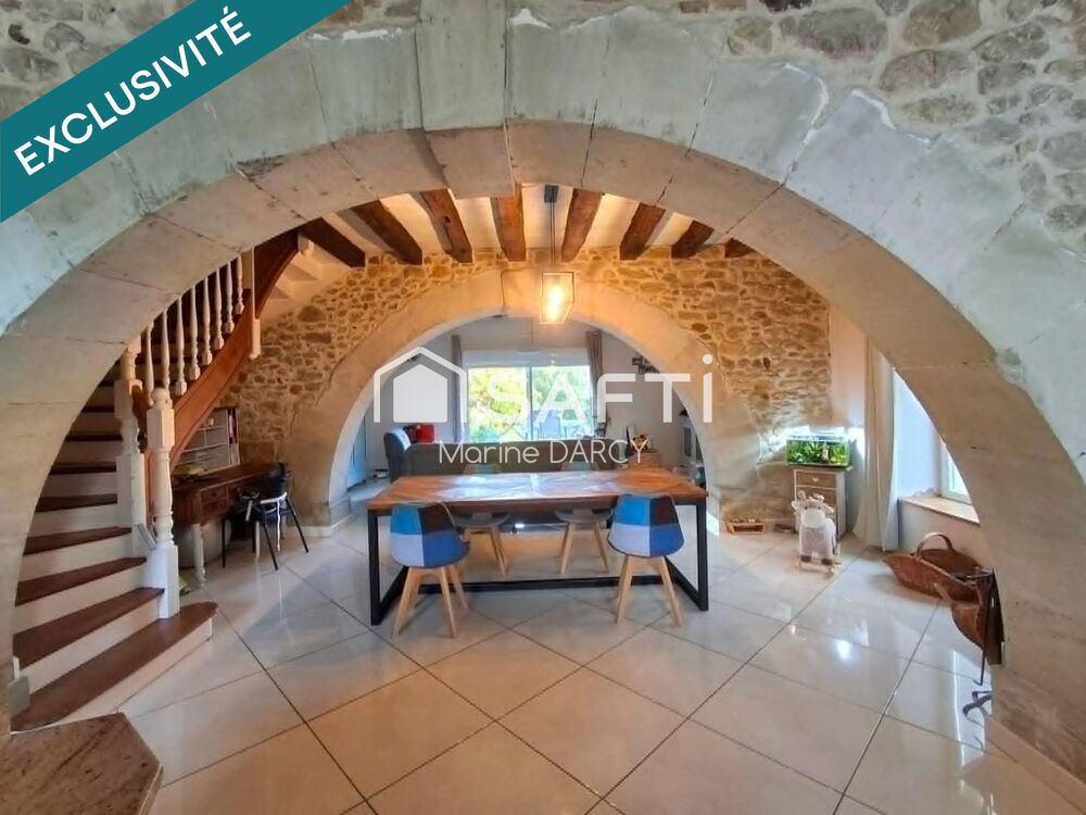 Maison de caractère de 210 m²