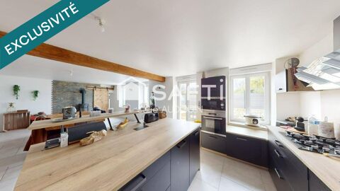   Ensemble immobilier � Bignay, entre Saint-Jean-d'Ang�ly et Tonnay-Boutonne Maison - 8 pi�ce(s) - 264 m�