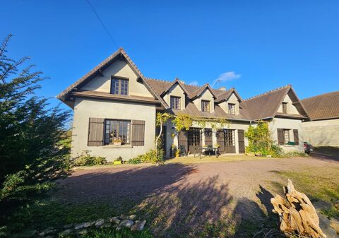   Ensemble immobilier, charmante maison de 165 m�, une structure brute � finaliser deux parcelles constructibles cadastr�es Maison - 7 pi�ce(s) - 165 m�