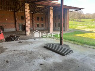 Immeuble à vendre 590 m²