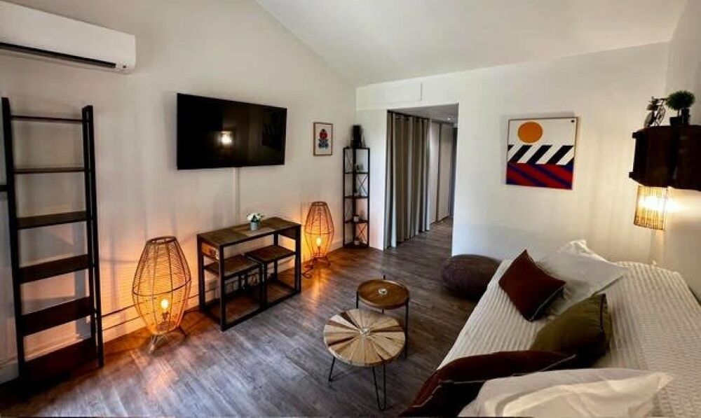 Studio en Camargue, dix minutes du centre de Arles